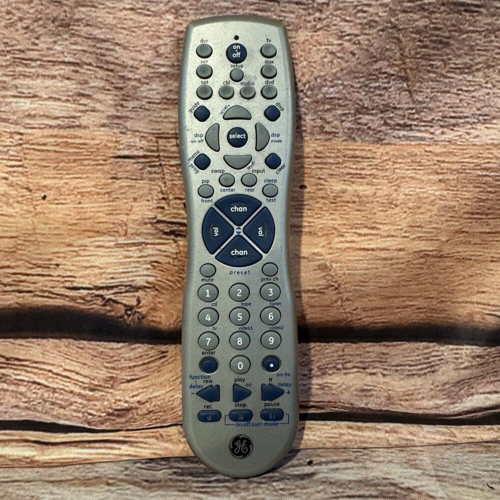 GE Universal Remote Control 8 Device Silver Jasco TV VCR DVD Cable Sat Remote